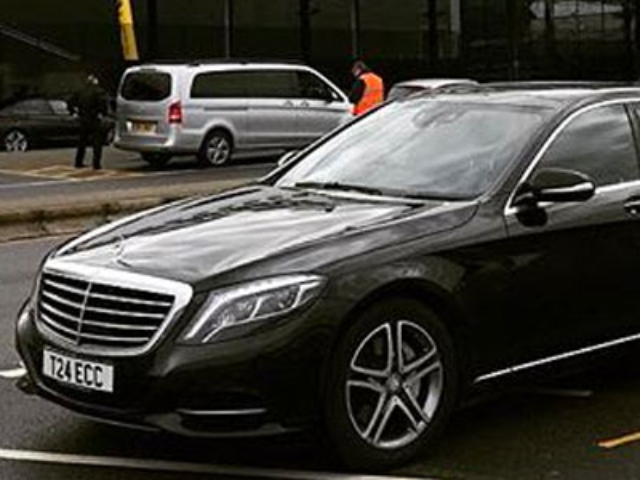 Chauffeurs Dunmow stansted airport transfer