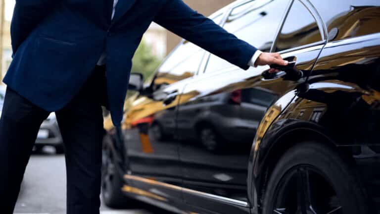 What Should You Expect from Chauffeurs in Bishop’s Stortford?
